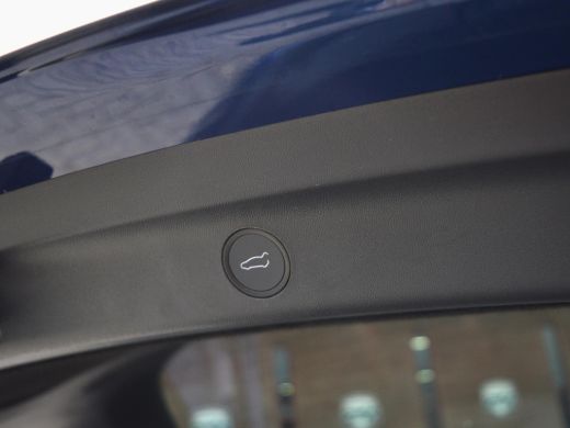 Tesla Model Y Long Range AWD 75 kWh ActivLease financial lease