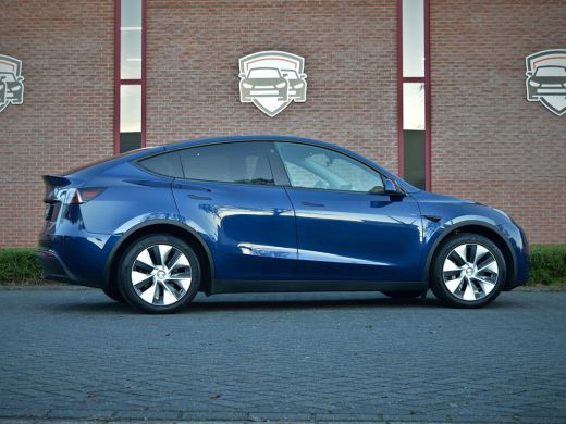 Tesla Model Y Long Range AWD 75 kWh ActivLease financial lease