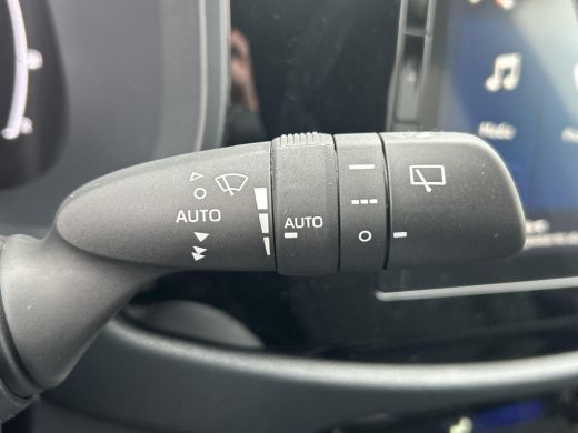 Toyota Aygo Hybrid 115 pulse + Easy Pack | Nieuwe auto | Direct uit voorraad leverbaar | ActivLease financial lease