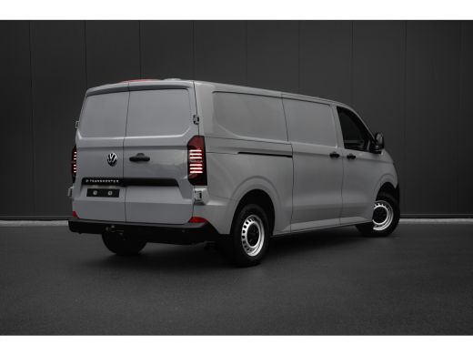 Volkswagen e-Transporter Bestelwagen L2 64kWh | 218 pk | Trekhaak | Dubbele Schuifdeur | Betimmering | Achteruitrijcamera ... ActivLease financial lease