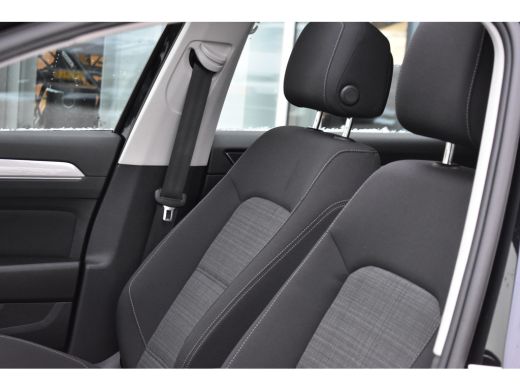 Volkswagen Passat Variant 1.5 TSI 150PK DSG-7 Business | TREKHAAK | PANORAMADAK | NAVIGATIE | ELEKTR. A. KLEP | CAM... ActivLease financial lease