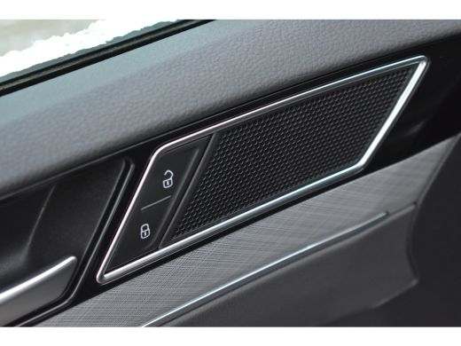 Volkswagen Passat Variant 1.5 TSI 150PK DSG-7 Business | TREKHAAK | PANORAMADAK | NAVIGATIE | ELEKTR. A. KLEP | CAM... ActivLease financial lease