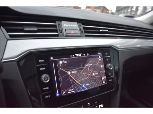 Volkswagen Passat Variant 1.5 TSI 150PK DSG-7 Business | TREKHAAK | PANORAMADAK | NAVIGATIE | ELEKTR. A. KLEP | CAM... ActivLease financial lease