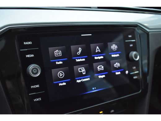 Volkswagen Passat Variant 1.5 TSI 150PK DSG-7 Business | TREKHAAK | PANORAMADAK | NAVIGATIE | ELEKTR. A. KLEP | CAM... ActivLease financial lease