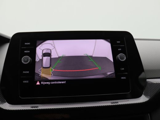 Volkswagen T-Cross 1.0 TSI Edition 95PK Achteruitrijcamera, Adaptieve Cruise Controle, Parkeersensoren voor en Achte... ActivLease financial lease