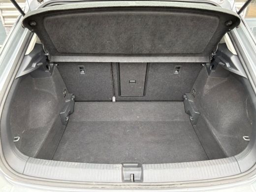 Volkswagen T-Roc 1.0 TSI 95 pk Life | Airco | Parkeersensoren | Apple Carplay | ActivLease financial lease