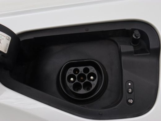 Volkswagen Tiguan 1.4 TSI eHybrid R-Line | Panoramadak | Trekhaak | Head-Up | Stoelverwarming | Adaptive cruise | C... ActivLease financial lease