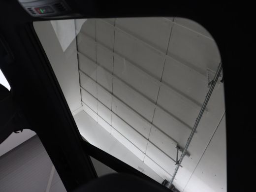 Volkswagen Tiguan 1.4 TSI eHybrid R-Line | Panoramadak | Trekhaak | Head-Up | Stoelverwarming | Adaptive cruise | C... ActivLease financial lease