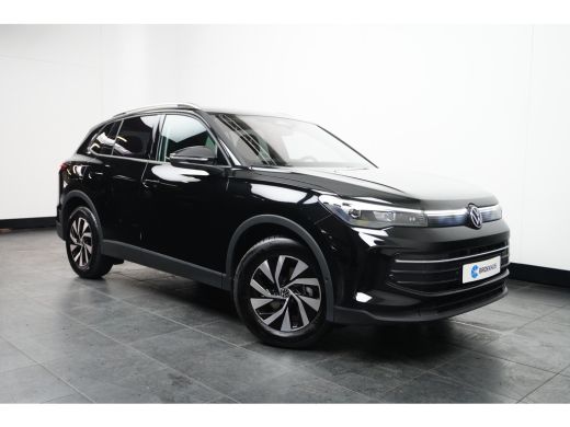 Volkswagen Tiguan 1.5 eTSI 150 pk Life 7-DSG | Wegklapbare Trekhaak | Achteruitrijcamera | Cruise control adaptief | ActivLease financial lease