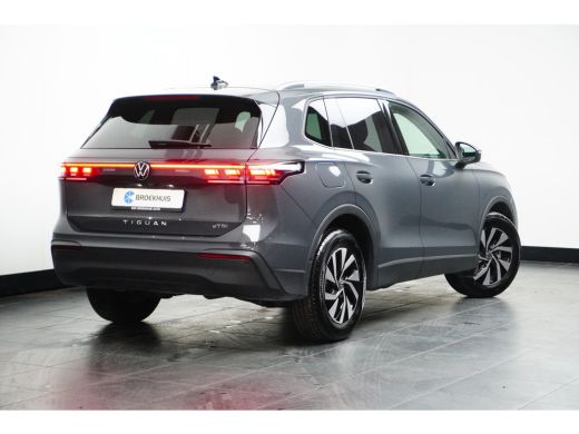Volkswagen Tiguan 1.5 eTSI 150 pk Life 7-DSG | Wegklapbare Trekhaak | Achteruitrijcamera | Cruise control adaptief | ActivLease financial lease