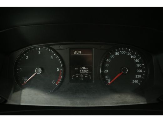 Volkswagen Transporter 2.0 TDI L2H1 | Euro6 | 140PK | DC | 6-Zits | Airco | Trekhaak | Elektrpakket ActivLease financial lease