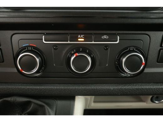 Volkswagen Transporter 2.0 TDI L2H1 | Euro6 | 140PK | DC | 6-Zits | Airco | Trekhaak | Elektrpakket ActivLease financial lease