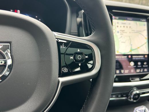 Volvo  V60 2.0 T8 Plug-in hybrid AWD Ultra Dark | Bowers & Wilkins| Massage stoelen | Gelammineerd Glas | HU... ActivLease financial lease