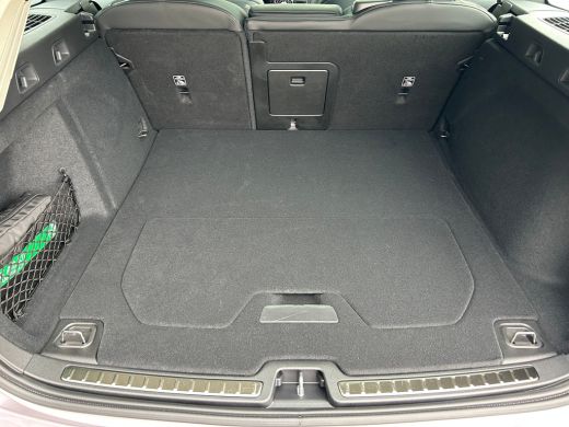 Volvo  V60 2.0 T8 Plug-in hybrid AWD Ultra Dark | Bowers & Wilkins| Massage stoelen | Gelammineerd Glas | HU... ActivLease financial lease