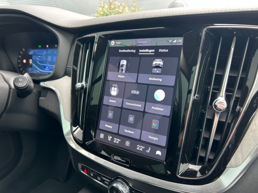 Volvo  V60 2.0 T8 Plug-in hybrid AWD Ultra Dark | Bowers & Wilkins| Massage stoelen | Gelammineerd Glas | HU... ActivLease financial lease