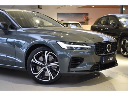 Volvo  V60 2.0 T8 Plug-in hybrid AWD Ultra Dark Polestar Engineered Optimisation | Lounge Pack | 19" 5-tripl... ActivLease financial lease