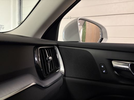 Volvo  V60 B3 Aut. Business Edition Stoel en Stuurwielverwarming | Parkeercamera | Parkeersensoren voor+acht... ActivLease financial lease