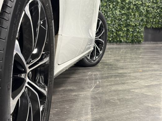 Volvo  V60 B3 Aut. Business Edition Stoel en Stuurwielverwarming | Parkeercamera | Parkeersensoren voor+acht... ActivLease financial lease