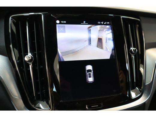 Volvo  V60 T6 350PK AWD Plus Dark | Trekhaak | 360&deg; | Contourstoelen | Harman Kardon | All season ActivLease financial lease