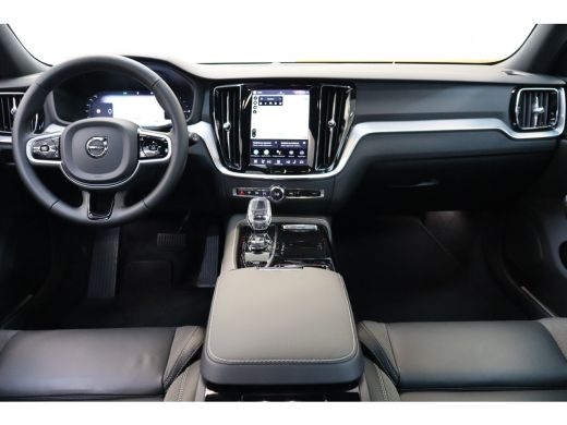 Volvo  V60 T6 350PK AWD Plus Dark | Trekhaak | 360&deg; | Contourstoelen | Harman Kardon | All season ActivLease financial lease