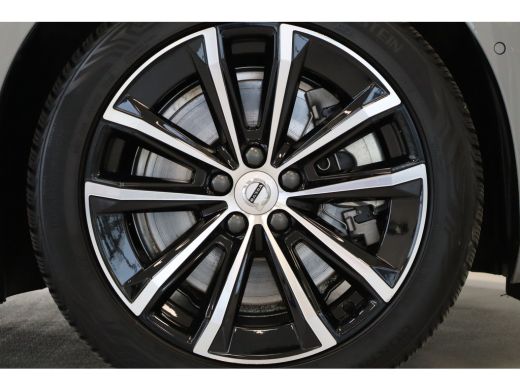 Volvo  V60 T6 350PK AWD Plus Dark | Trekhaak | 360&deg; | Contourstoelen | Harman Kardon | All season ActivLease financial lease