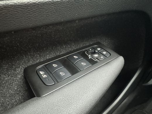 Volvo  XC40 1.5 165PK T3 Inscription AUTOMAAT | TREKHAAK ELEKTRISCH| STOEL-, STUUR- EN VOORRUITVERWARMING| HA... ActivLease financial lease