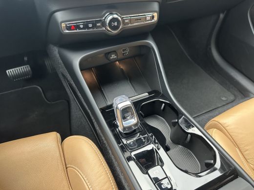 Volvo  XC40 1.5 165PK T3 Inscription AUTOMAAT | TREKHAAK ELEKTRISCH| STOEL-, STUUR- EN VOORRUITVERWARMING| HA... ActivLease financial lease