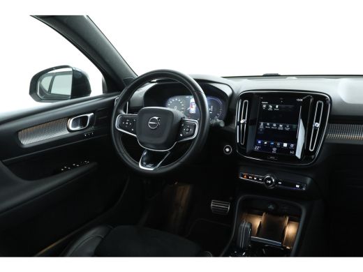 Volvo  XC40 1.5 T5 Twin Engine Inscription Full black, Panorama, Climate, ActivLease financial lease