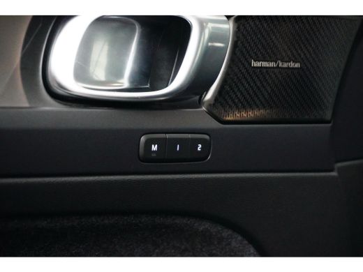 Volvo  XC40 Plus Bright Recharge Plug-In Hybrid 2WD | Harman en Kardon | Blis | Leder bekleding | Stoel + Stu... ActivLease financial lease