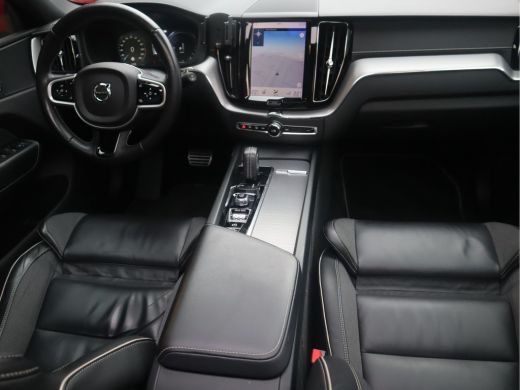 Volvo  XC60 2.0 Recharge T6 AWD Business Pro / Panoramadak ActivLease financial lease