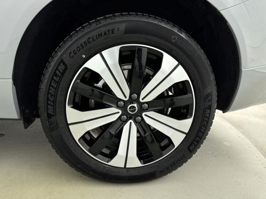 Volvo  XC60 2.0 T6 Plug-in hybrid AWD Plus Dark | PDC V+A en 360 camera | Trekhaak | Adaptive Cruiscontrol | ... ActivLease financial lease