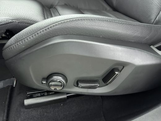 Volvo  XC60 2.0 T6 Plug-in hybrid AWD Plus Dark | PDC V+A en 360 camera | Trekhaak | Adaptive Cruiscontrol | ... ActivLease financial lease