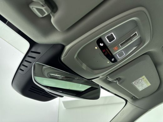 Volvo  XC60 2.0 T6 Plug-in hybrid AWD Plus Dark | PDC V+A en 360 camera | Trekhaak | Adaptive Cruiscontrol | ... ActivLease financial lease