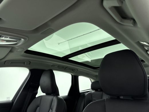 Volvo  XC60 2.0 T6 Plug-in hybrid AWD Plus Dark | PDC V+A en 360 camera | Trekhaak | Adaptive Cruiscontrol | ... ActivLease financial lease