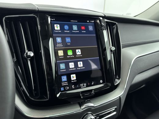 Volvo  XC60 2.0 T6 Plug-in hybrid AWD Ultra Dark | Trekhaak | PDC V+A en 360 camera | BLIS | Panoramadak | St... ActivLease financial lease