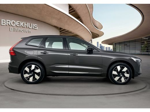 Volvo  XC60 2.0 T6 Plug-in hybrid AWD Ultra Dark | Trekhaak | PDC V+A en 360 camera | BLIS | Panoramadak | St... ActivLease financial lease