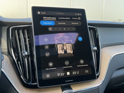 Volvo  XC60 T6 Plug-in hybrid AWD Ultra Dark | Bowers & Wilkins audiosysteem | Luchtvering | 22 inch Velgen |... ActivLease financial lease