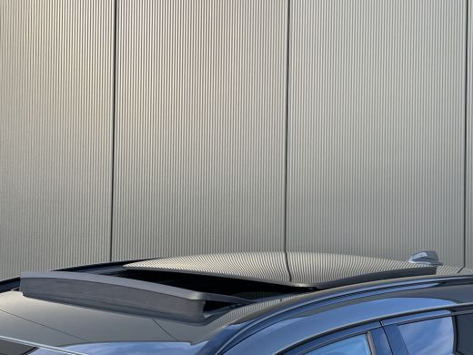 Volvo  XC60 T6 Plug-in hybrid AWD Ultra Dark | Bowers & Wilkins audiosysteem | Luchtvering | 22 inch Velgen |... ActivLease financial lease