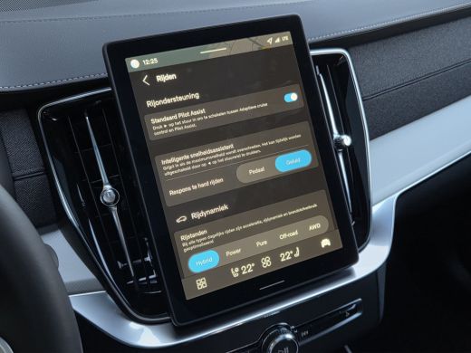 Volvo  XC90 2.0 T8 Plug-in hybrid AWD Ultra Black Edition Executive | Extra getint glas achter | Gelamineerde... ActivLease financial lease