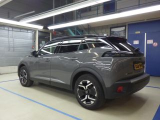 Peugeot e-2008 EV GT 54 kWh | 11 kW lader | Achterbank in delen neerklapbaar | Achteruitrijcamera