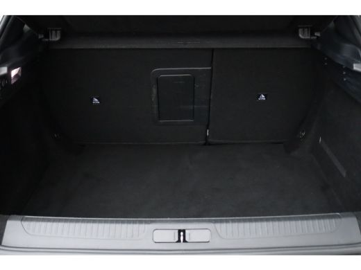 DS DS 4 1.2 PURETECH 130PK PERFORMANCE LINE AUTOMAAT / NAVI / LEDER / CLIMA / FULL-LED / PDC / 19" LMV / ... ActivLease financial lease