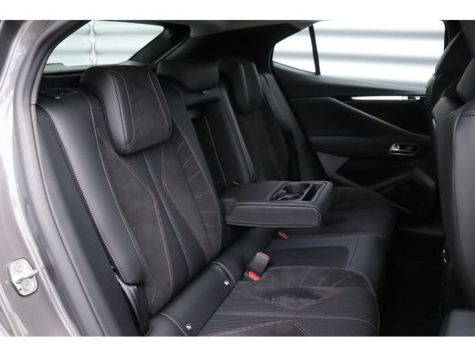 DS DS 4 1.2 PURETECH 130PK PERFORMANCE LINE AUTOMAAT / NAVI / LEDER / CLIMA / FULL-LED / PDC / 19" LMV / ... ActivLease financial lease