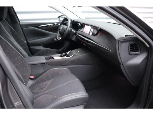 DS DS 4 1.2 PURETECH 130PK PERFORMANCE LINE AUTOMAAT / NAVI / LEDER / CLIMA / FULL-LED / PDC / 19" LMV / ... ActivLease financial lease