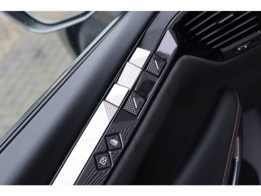 DS DS 4 1.2 PURETECH 130PK PERFORMANCE LINE AUTOMAAT / NAVI / LEDER / CLIMA / FULL-LED / PDC / 19" LMV / ... ActivLease financial lease