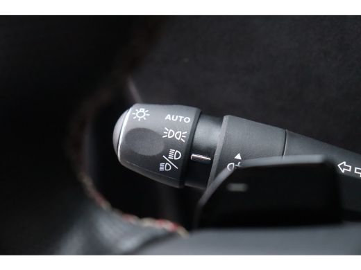 DS DS 4 1.2 PURETECH 130PK PERFORMANCE LINE AUTOMAAT / NAVI / LEDER / CLIMA / FULL-LED / PDC / 19" LMV / ... ActivLease financial lease