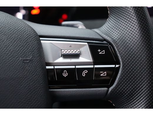 DS DS 4 1.2 PURETECH 130PK PERFORMANCE LINE AUTOMAAT / NAVI / LEDER / CLIMA / FULL-LED / PDC / 19" LMV / ... ActivLease financial lease