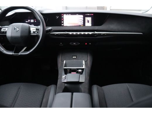 DS DS 4 1.2 PURETECH 130PK PERFORMANCE LINE AUTOMAAT / NAVI / LEDER / CLIMA / FULL-LED / PDC / 19" LMV / ... ActivLease financial lease