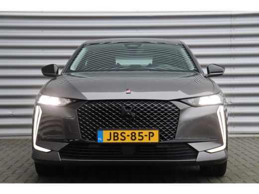 DS DS 4 1.2 PURETECH 130PK PERFORMANCE LINE AUTOMAAT / NAVI / LEDER / CLIMA / FULL-LED / PDC / 19" LMV / ... ActivLease financial lease