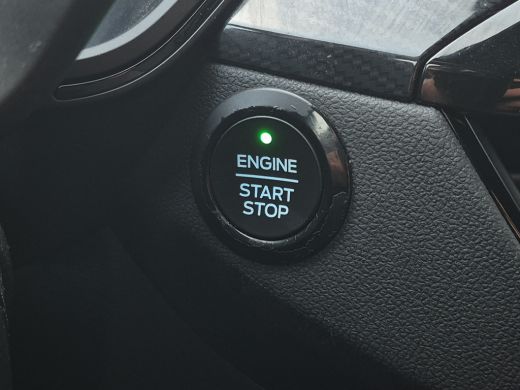 Ford Kuga 2.5 PHEV ST-Line Camera | Keyless | Parkeersensoren | Full map navigatie | Climate control ActivLease financial lease