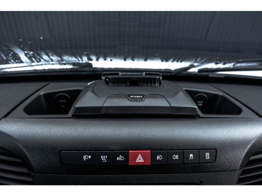 Iveco Daily 35C16 | Bakwagen met Laadklep | Automaat | Climatic | Cruise ActivLease financial lease